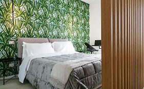 Apartment Suite